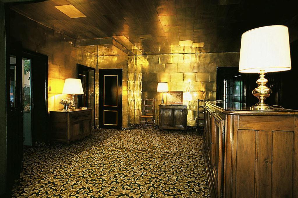 Hostellerie La Huchette Replonges Exterior photo